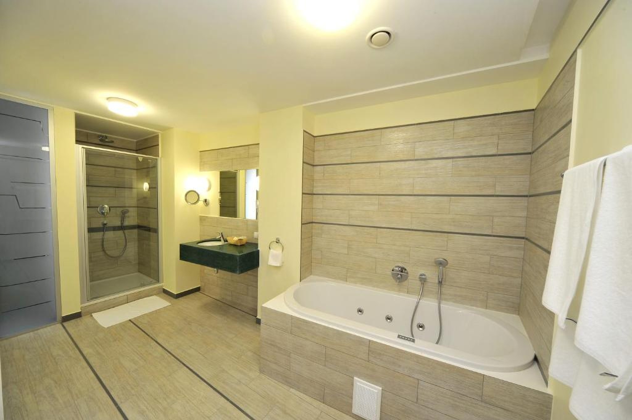 Ванна кімната в готелі Харків Україна