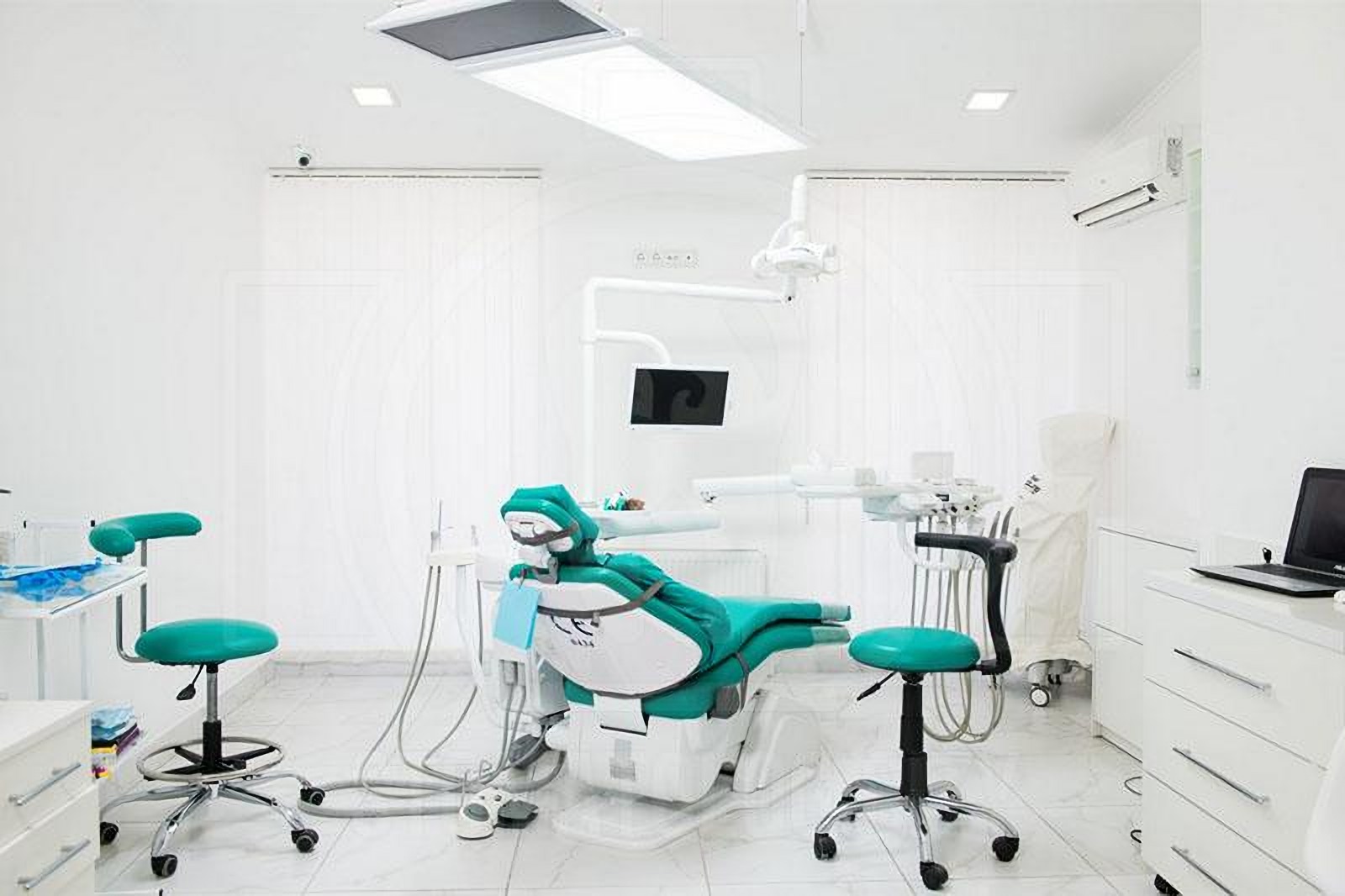 Стоматологічний кабінет Granddent в Одесі Україна