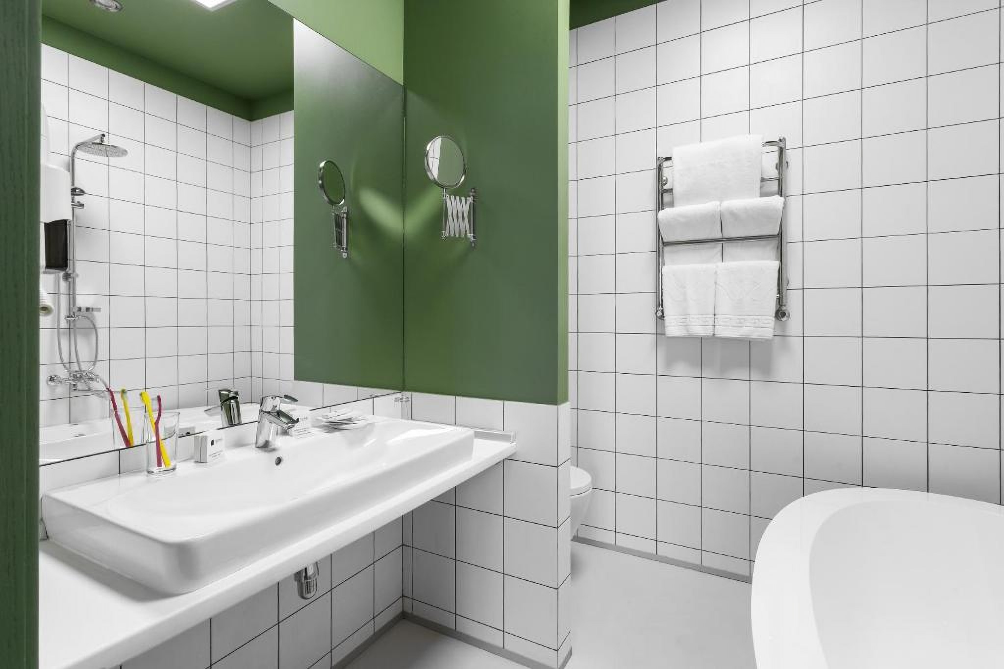 Велика ванна кімната в номері готелю "Bortoli" Одеса Україна